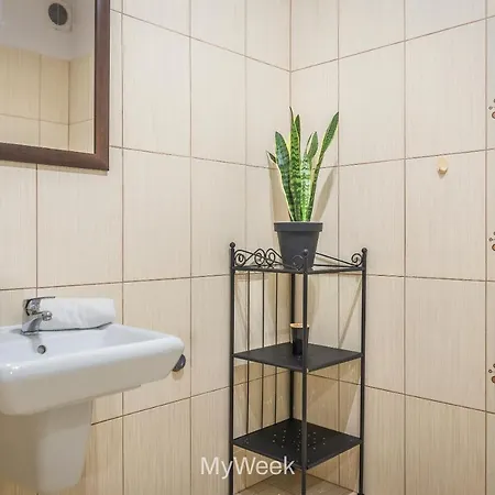 Wysokie Himalaje, Myweek Apartment