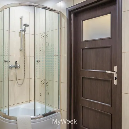 Wysokie Himalaje, Myweek Апартаменты *